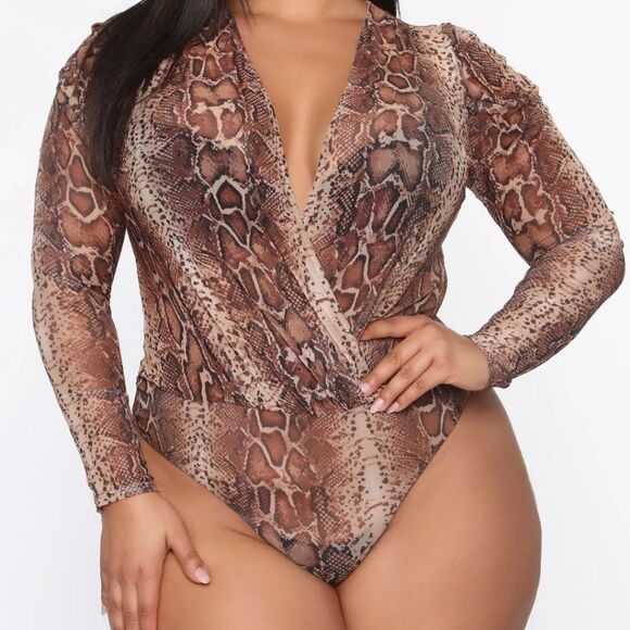 NWT Fashion Nova Snake Your Time Surplice Bodysuit. Brown - Picture 10 of 15